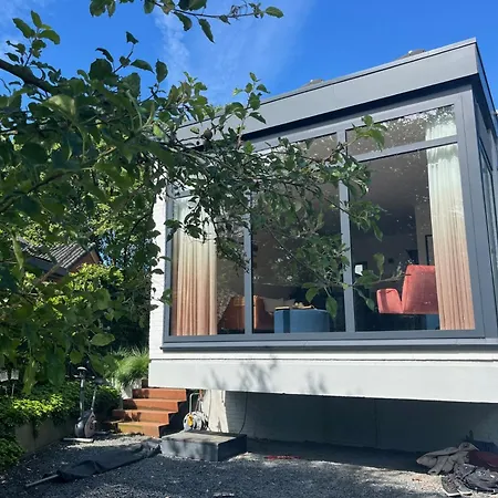 Suphuis, Aan Het Water, Lopend Apartment